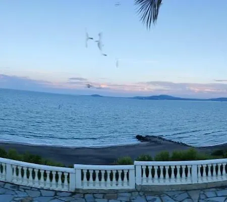 Luxury Sea Sunset Deluxe Апартаменты Бургас